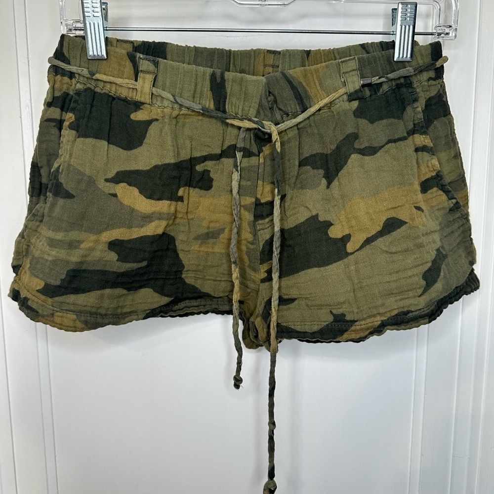 LOVESTITCH Lovestitch camouflage cargo shorts made of 100% cotton